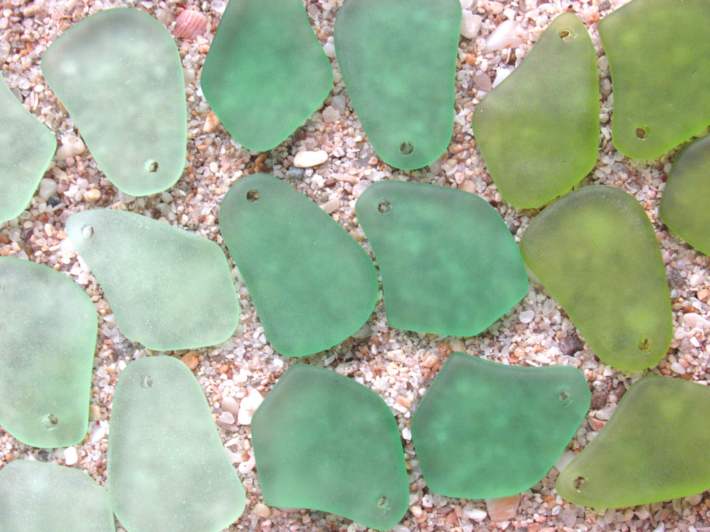 Cultured Sea Glass Pendants, Greens, 1 Inch, Top-Drilled Beach Glass Bead supply