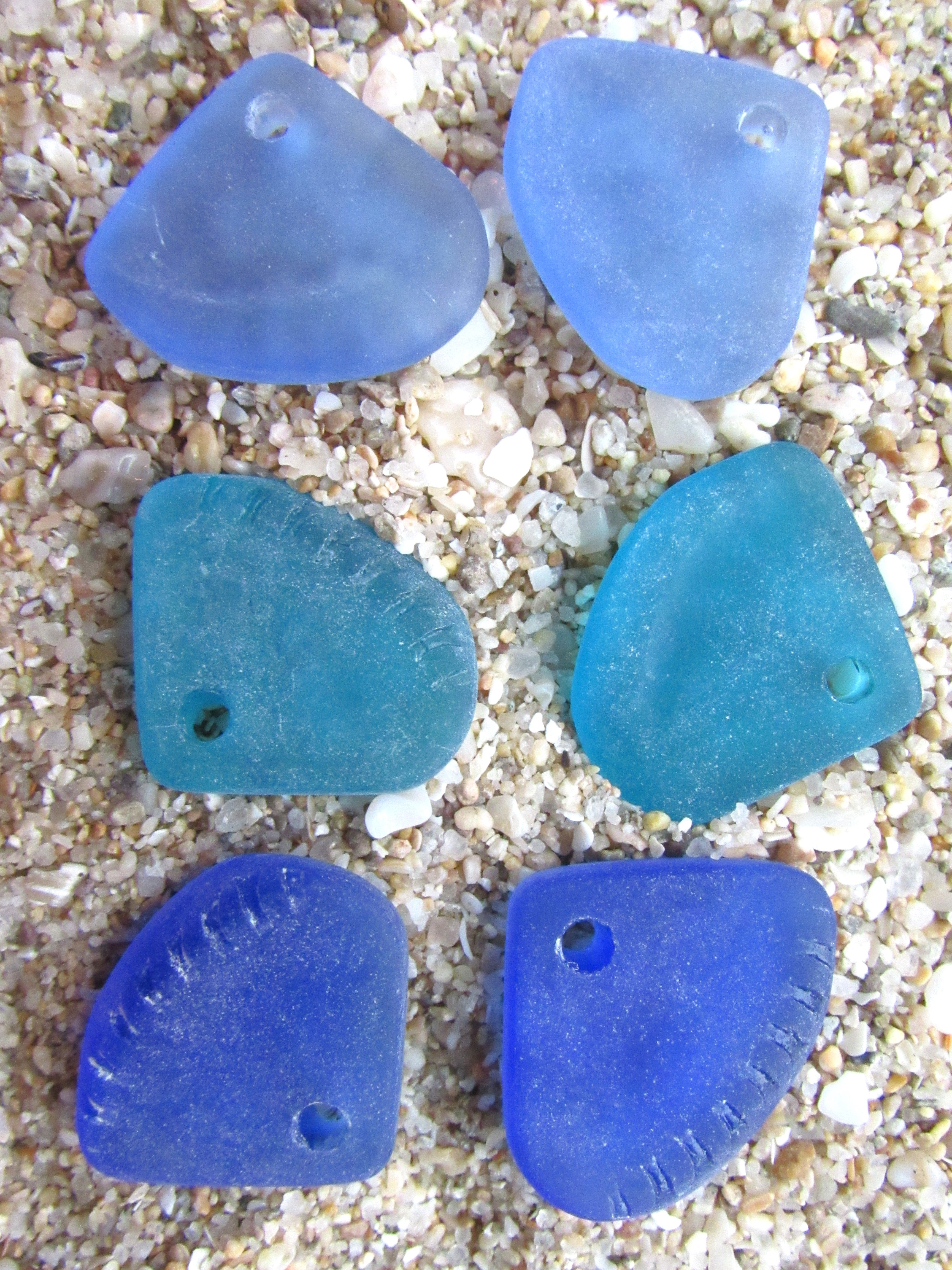 Cultured Sea Glass Pendants 24x20mm - Dark Blue, Ridged Triangle, Large 3mm Hole, 3 Pairs (6 pcs) (Copy)