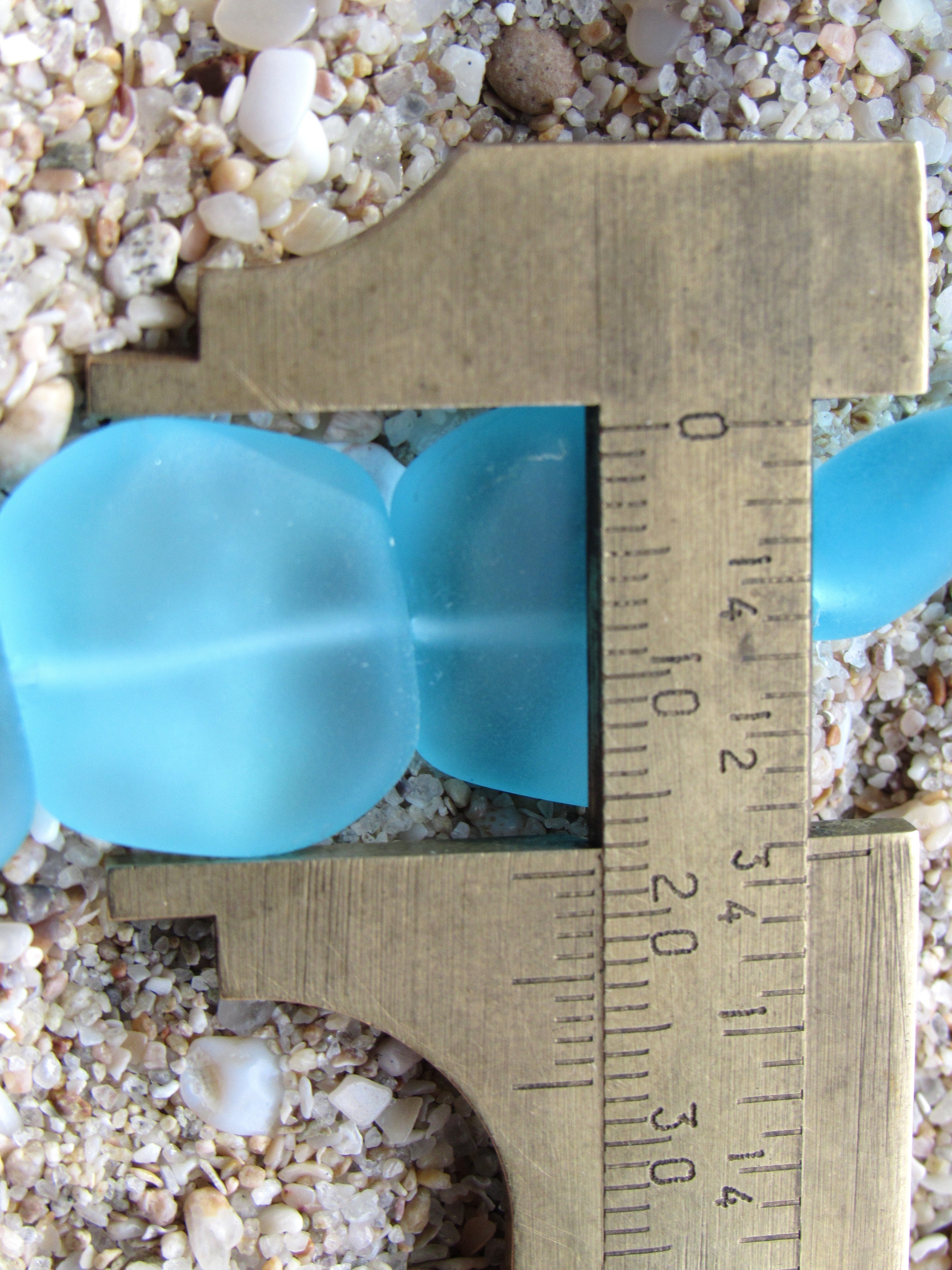 Cultured Sea Glass Beads 18mm - Turquoise Bay Light Aqua (6 Beads per Strand)