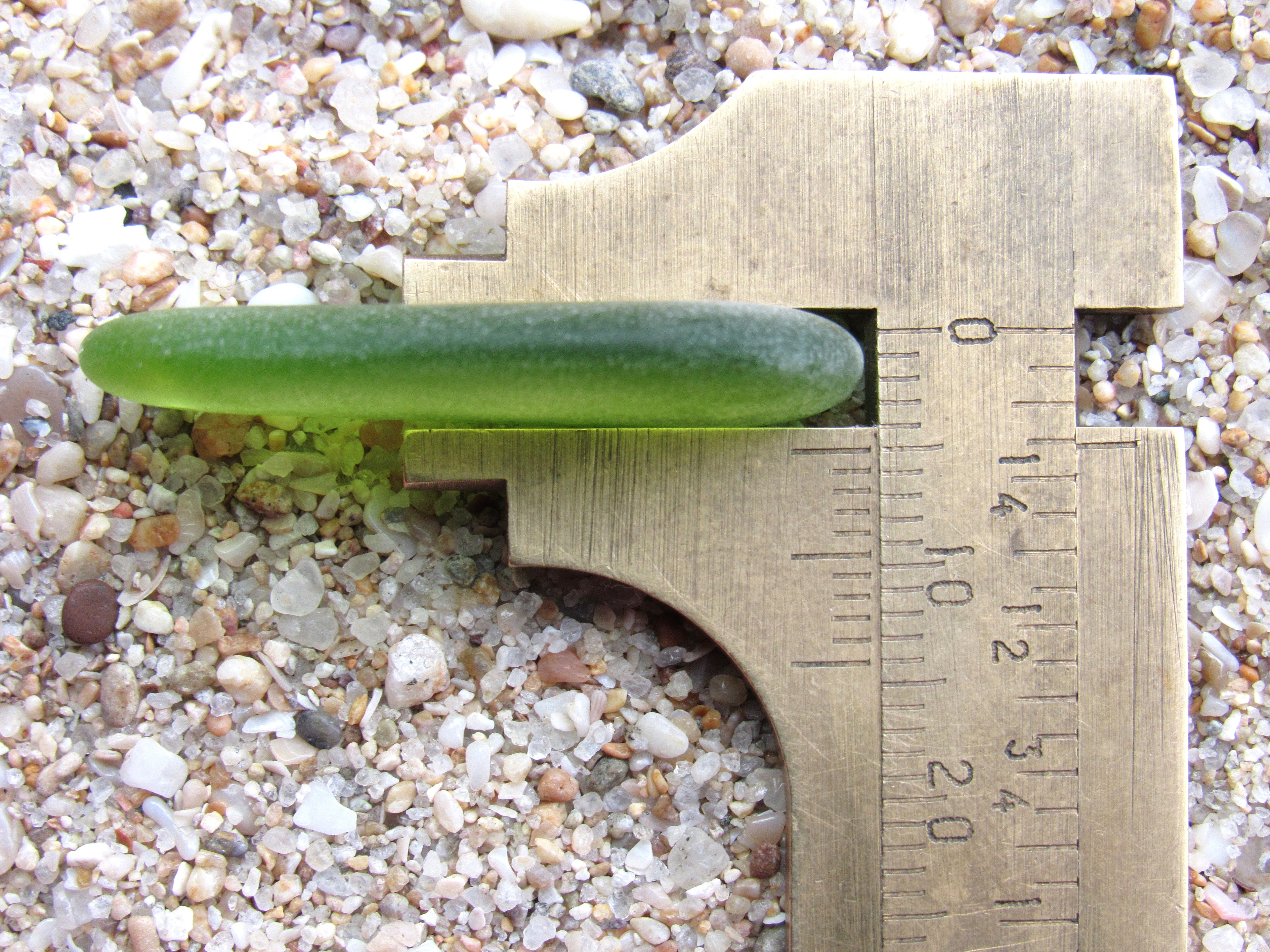 Cultured Sea Glass Oval Teardrop Pendants 33x20mm - Lime Green (6 Pieces)