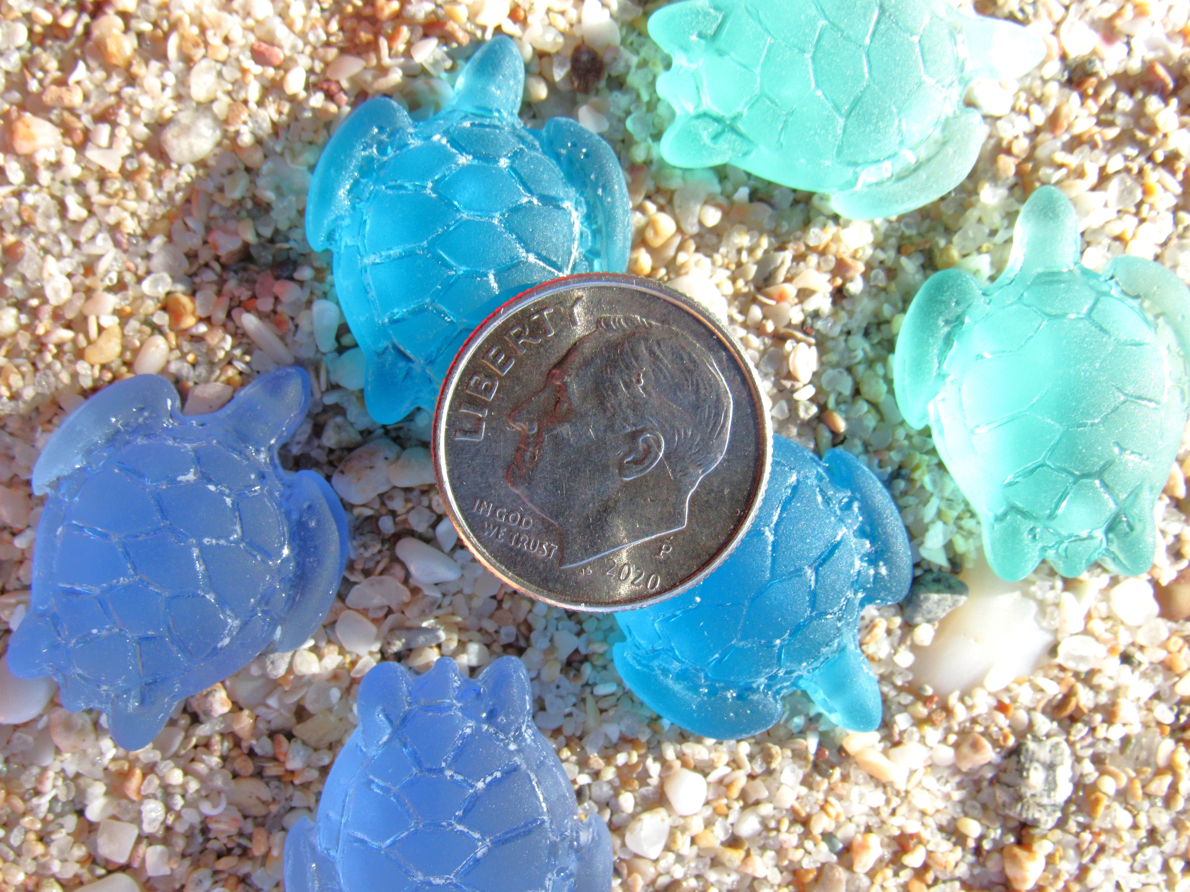 Cultured Sea Glass Turtle Pendants - 23x18mm - Assorted Blues & Green - 6pc