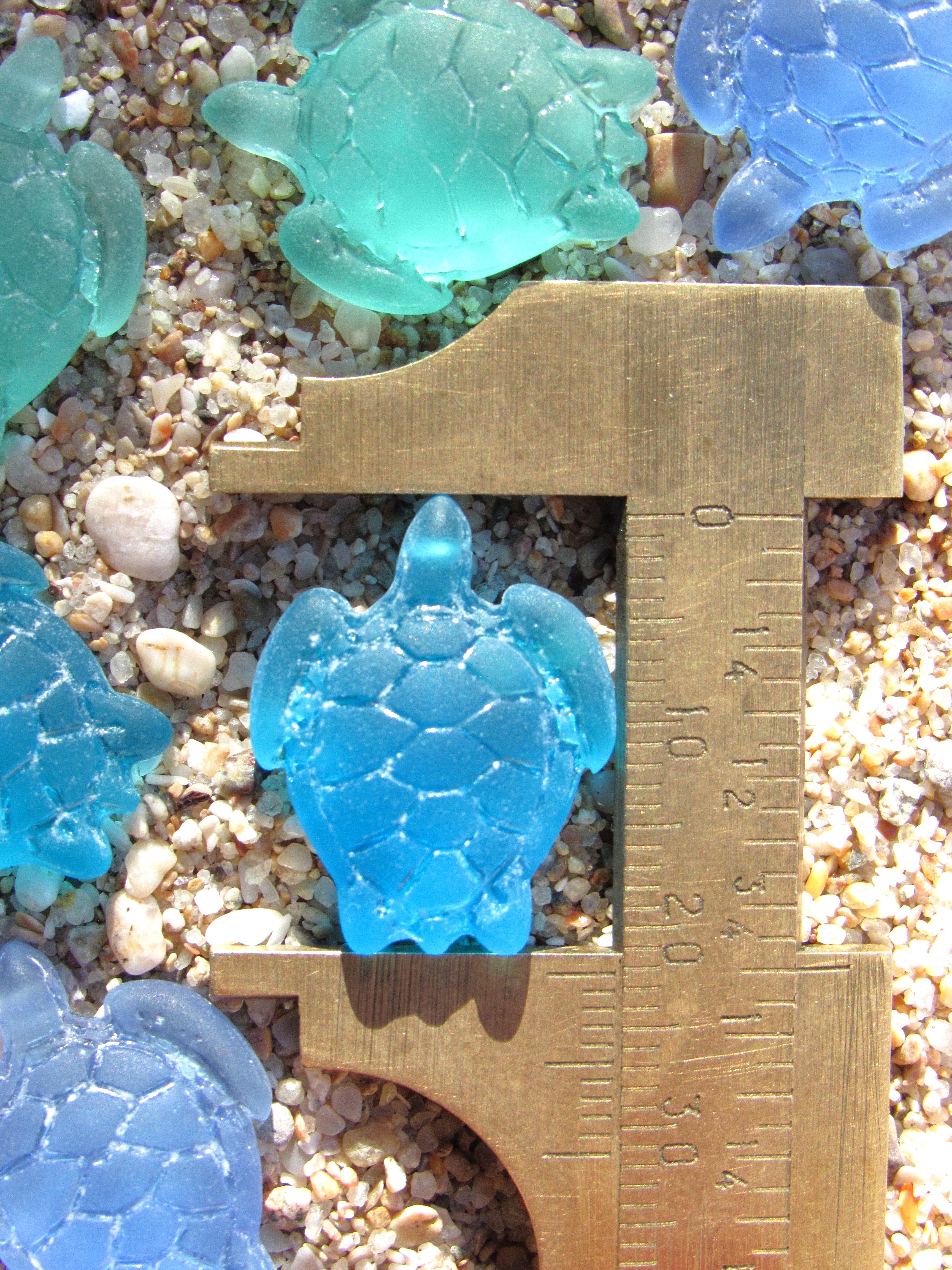 Cultured Sea Glass Turtle Pendants - 23x18mm - Assorted Blues & Green - 6pc