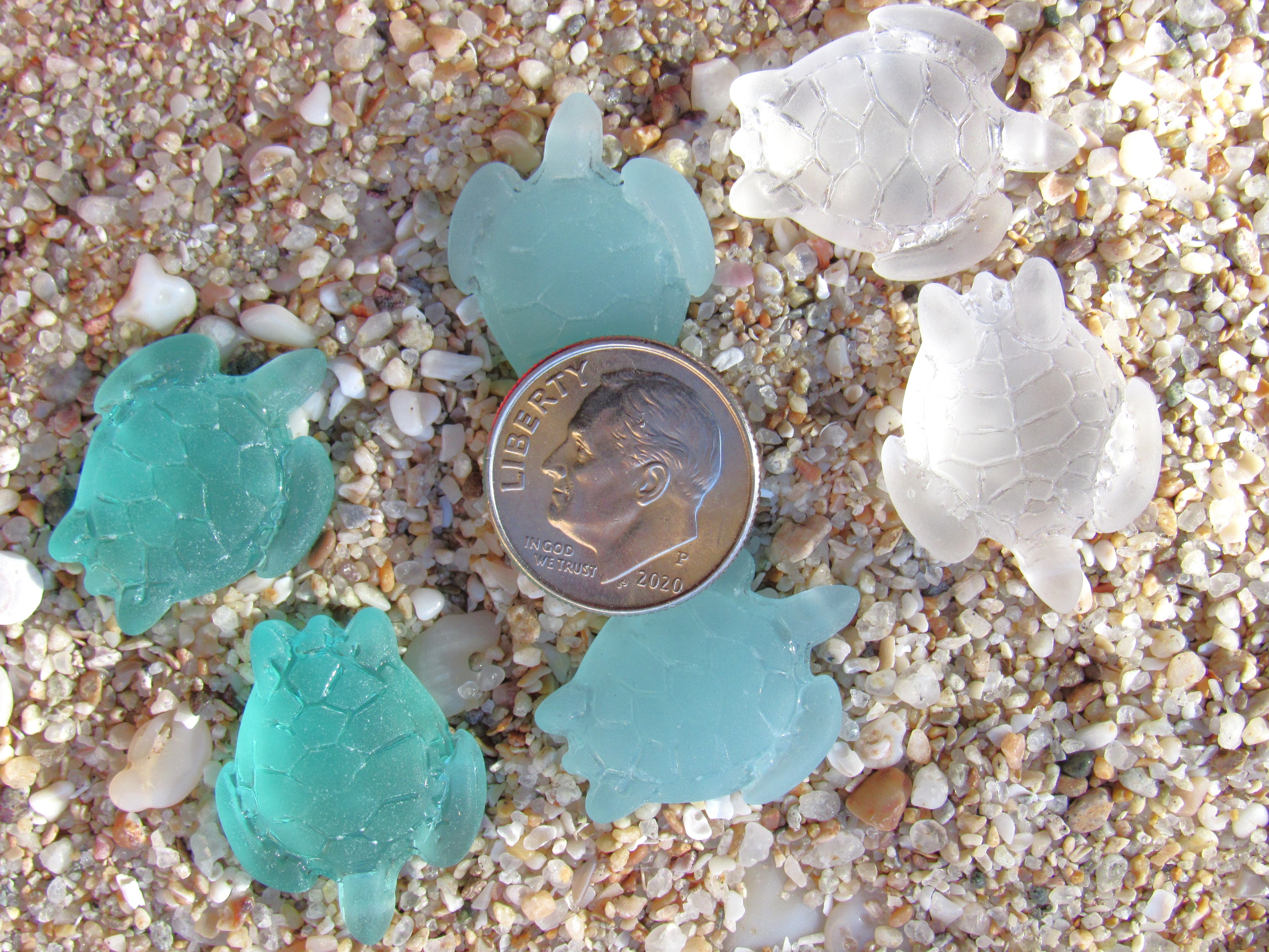 Cultured Sea Glass Turtle Pendants - 23x18mm - Light Seafoam Green - 6pc