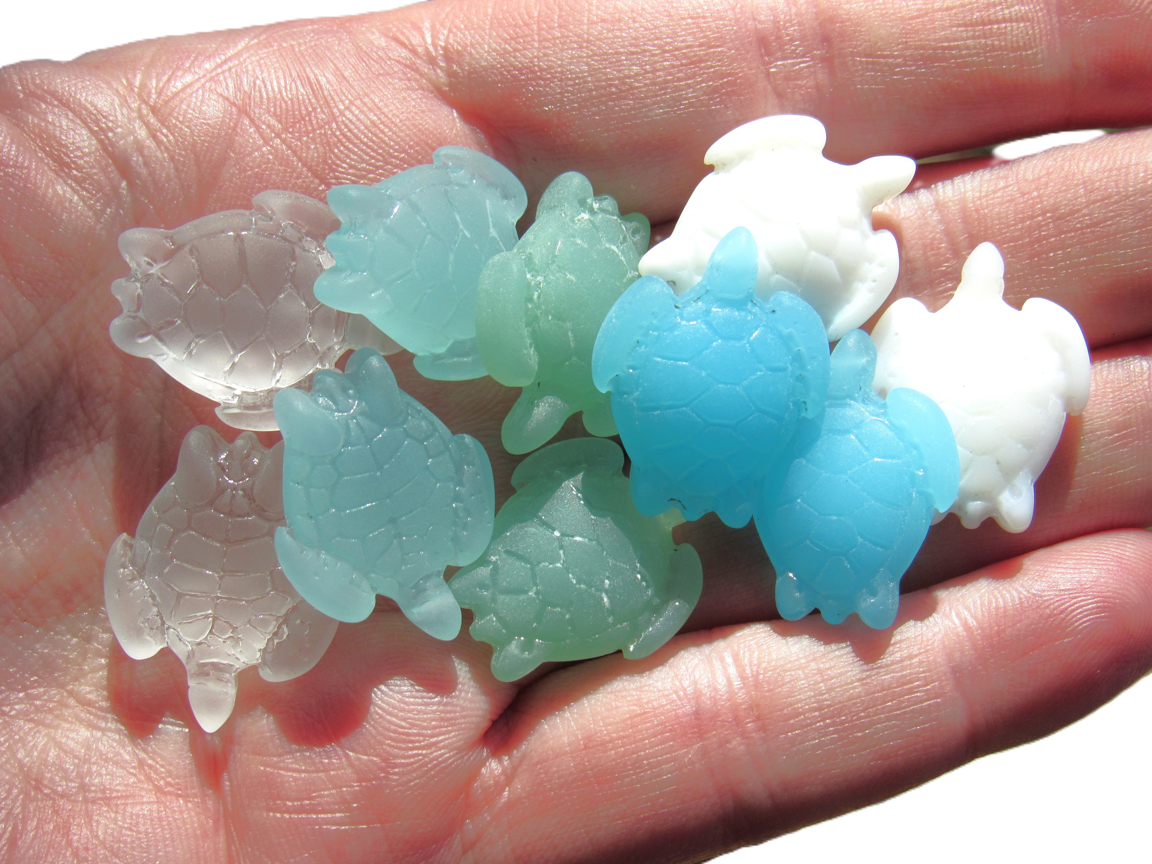 Cultured Sea Glass Turtle Pendants - 23x18mm - Assorted Blues & Green - 6pc (Copy)