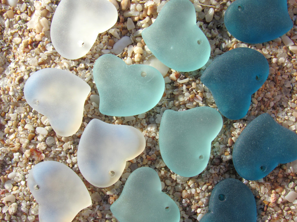 Cultured Sea Glass Puffed Heart Pendants - 18mm - Assorted Green & Teal - Frosted