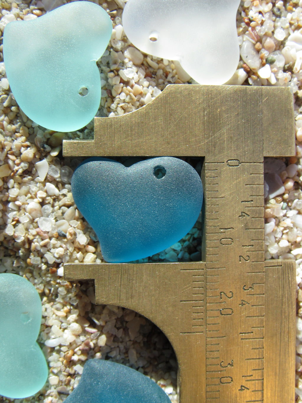 Cultured Sea Glass Puffed Heart Pendants - 18mm - Assorted Green & Teal - Frosted