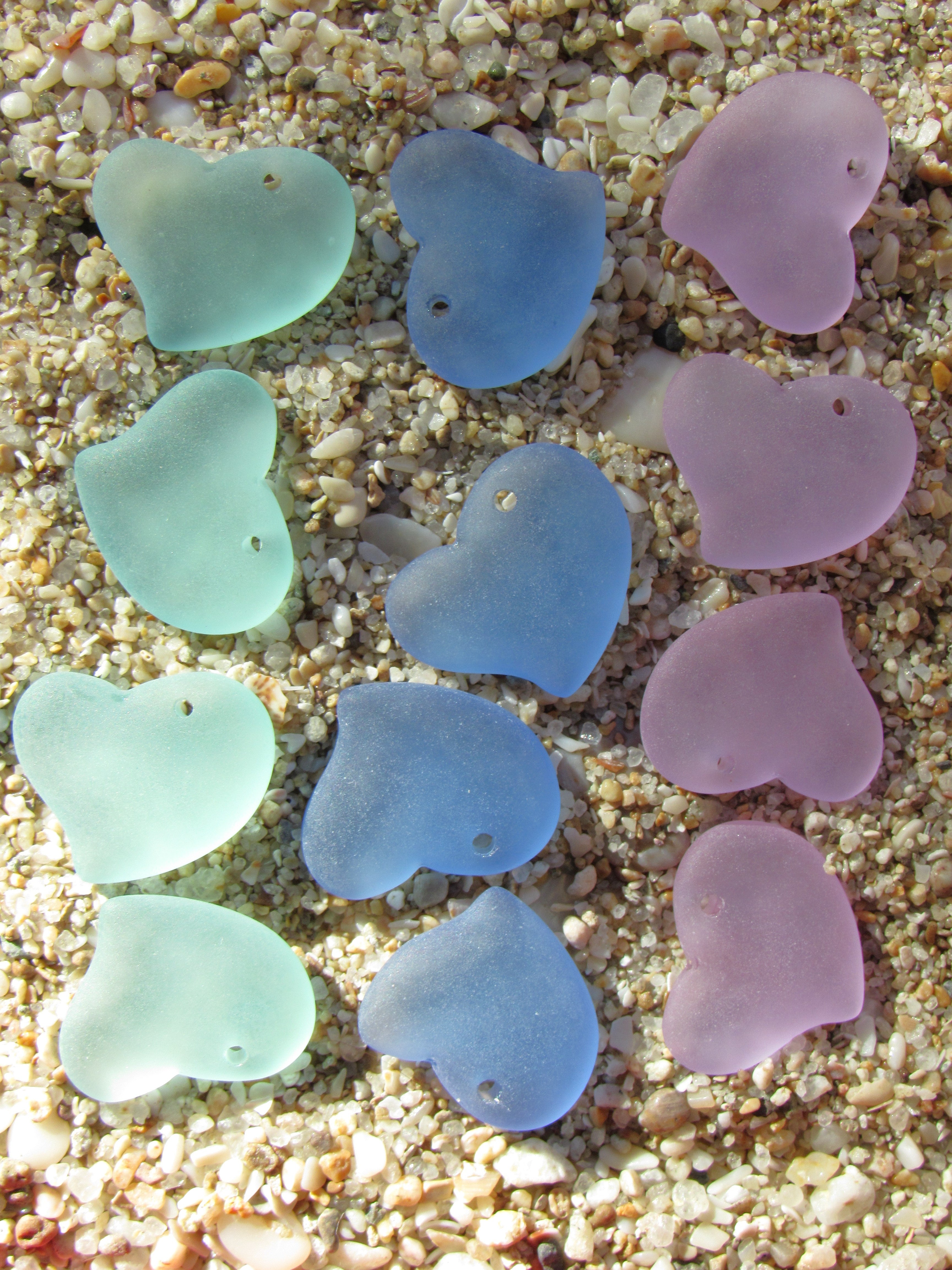 Cultured Sea Glass Puffed Heart Pendants - 18mm - Assorted colors - Jewelry making supplies (Copy)