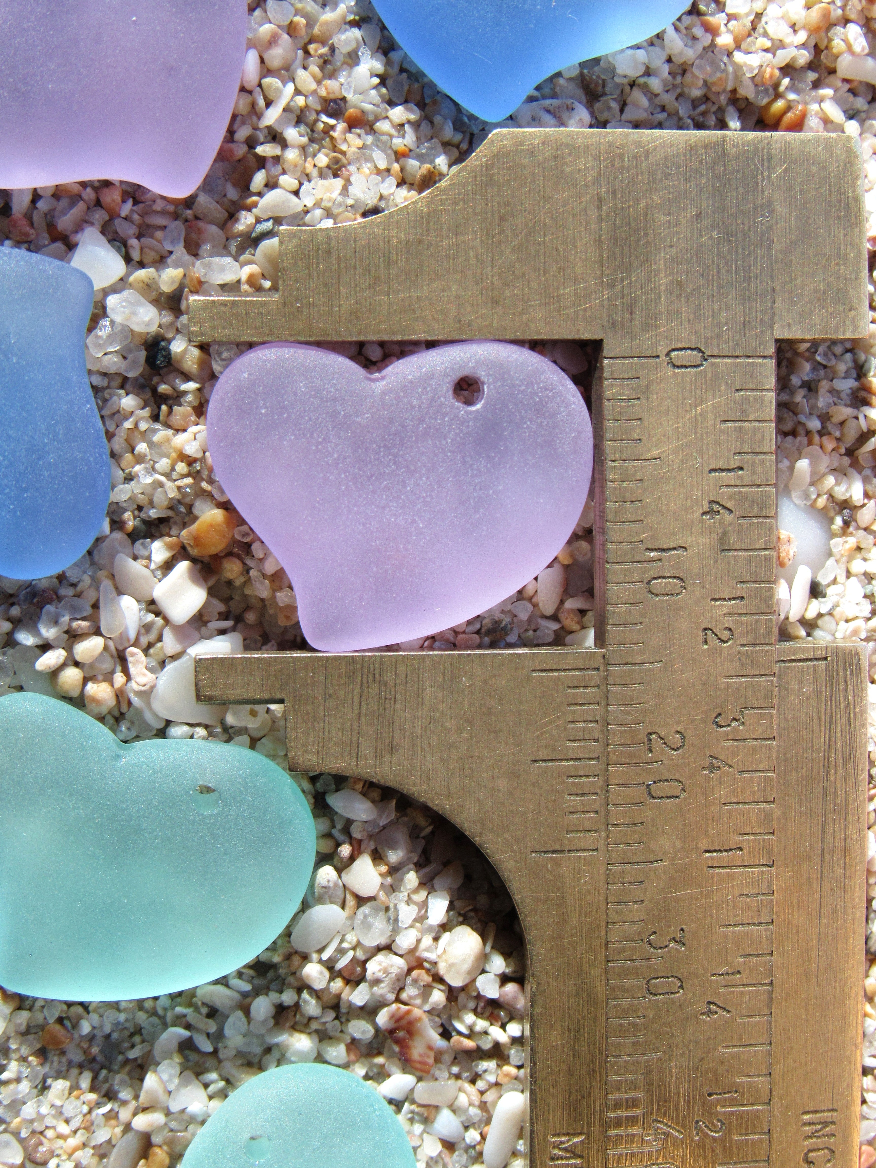 Cultured Sea Glass Puffed Heart Pendants - 18mm - Assorted colors - Jewelry making supplies (Copy)
