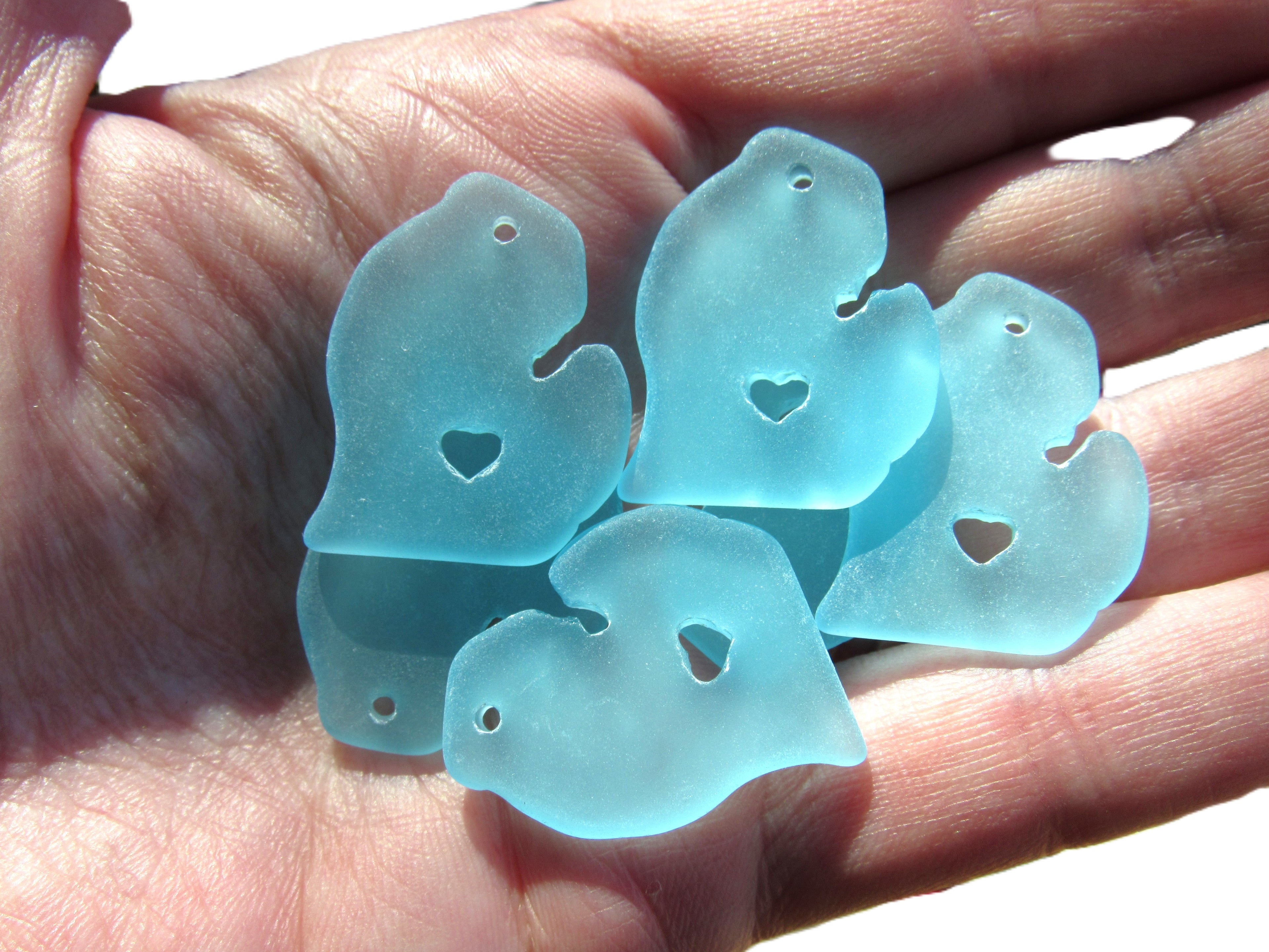 Michigan Sea Glass Pendant - Turquoise Bay light aqua blue 28x24mm