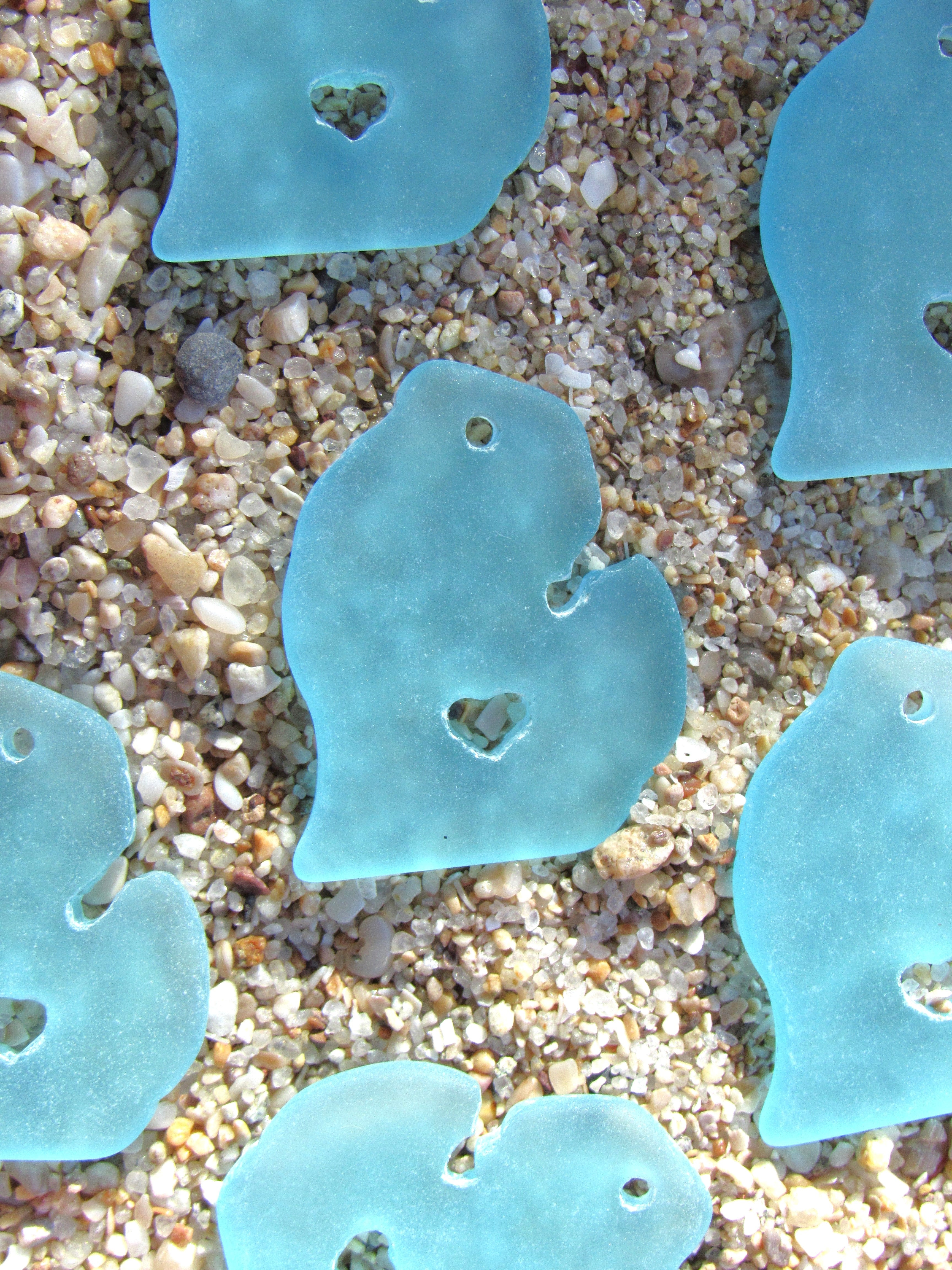 Michigan Sea Glass Pendant - Turquoise Bay light aqua blue 28x24mm