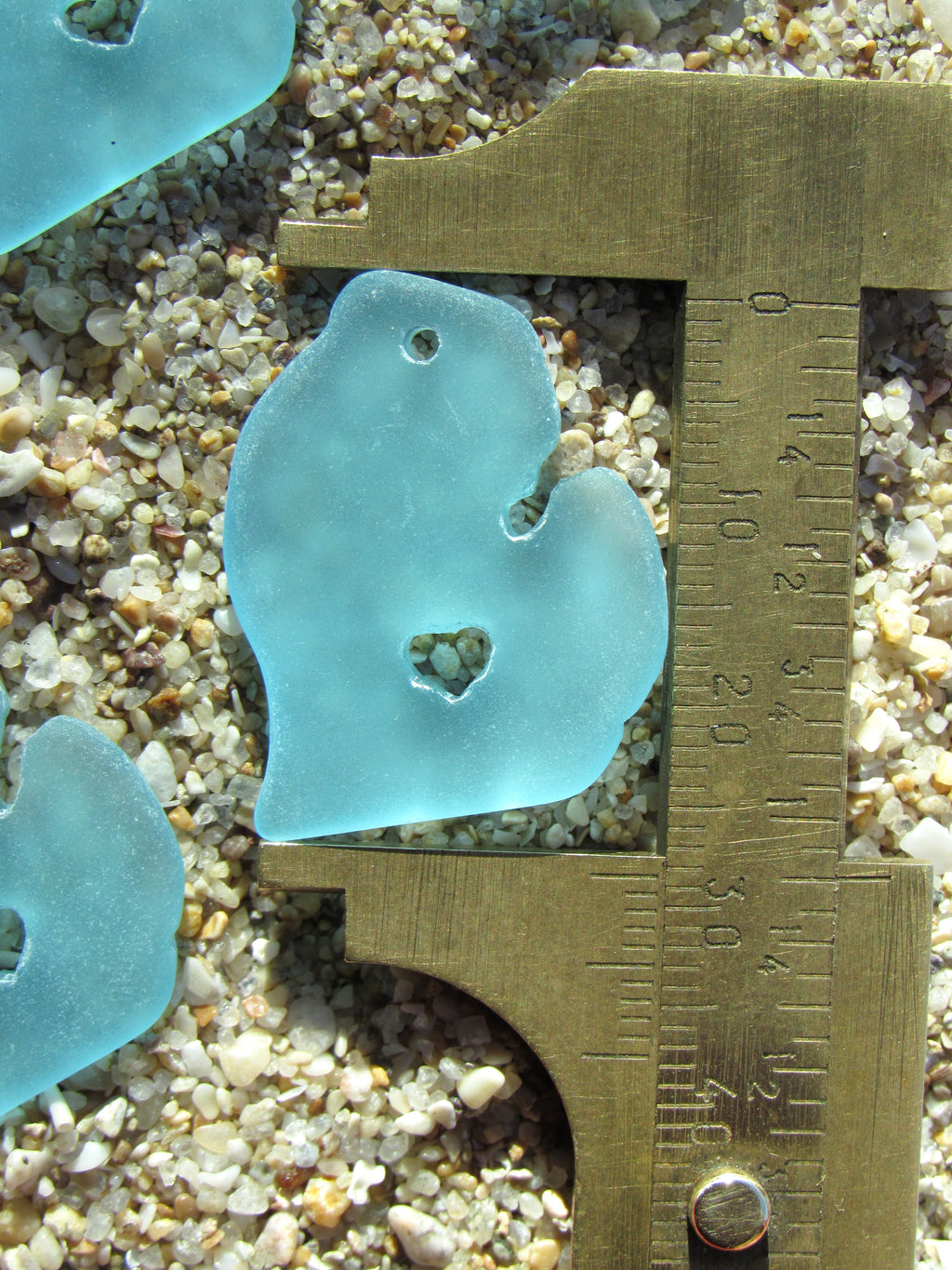 Michigan Sea Glass Pendant - Turquoise Bay light aqua blue 28x24mm