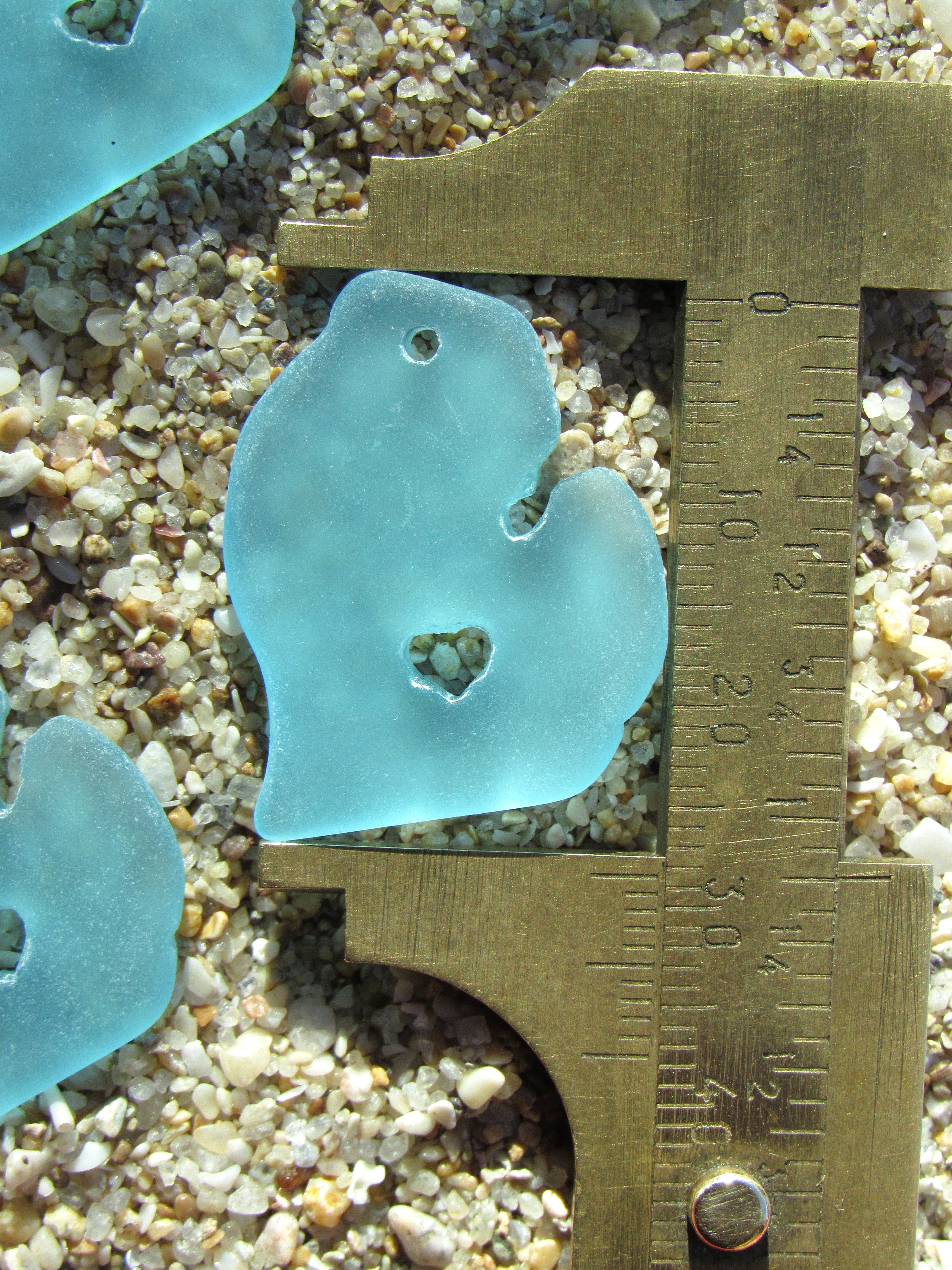 Michigan Sea Glass Pendant - Turquoise Bay light aqua blue 28x24mm