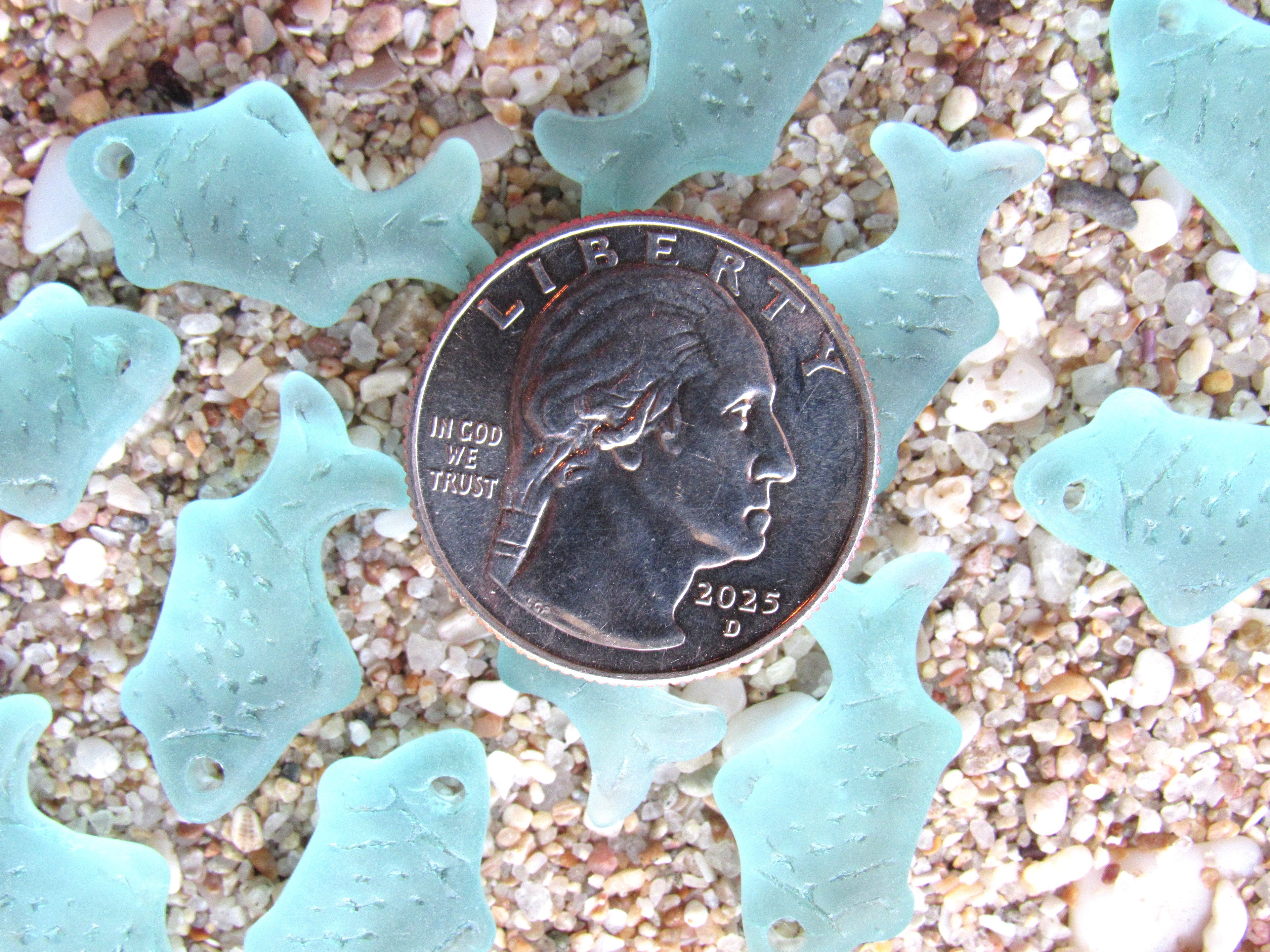 Cultured Sea Glass Fish Pendants 24x12mm | Light Seafoam Green