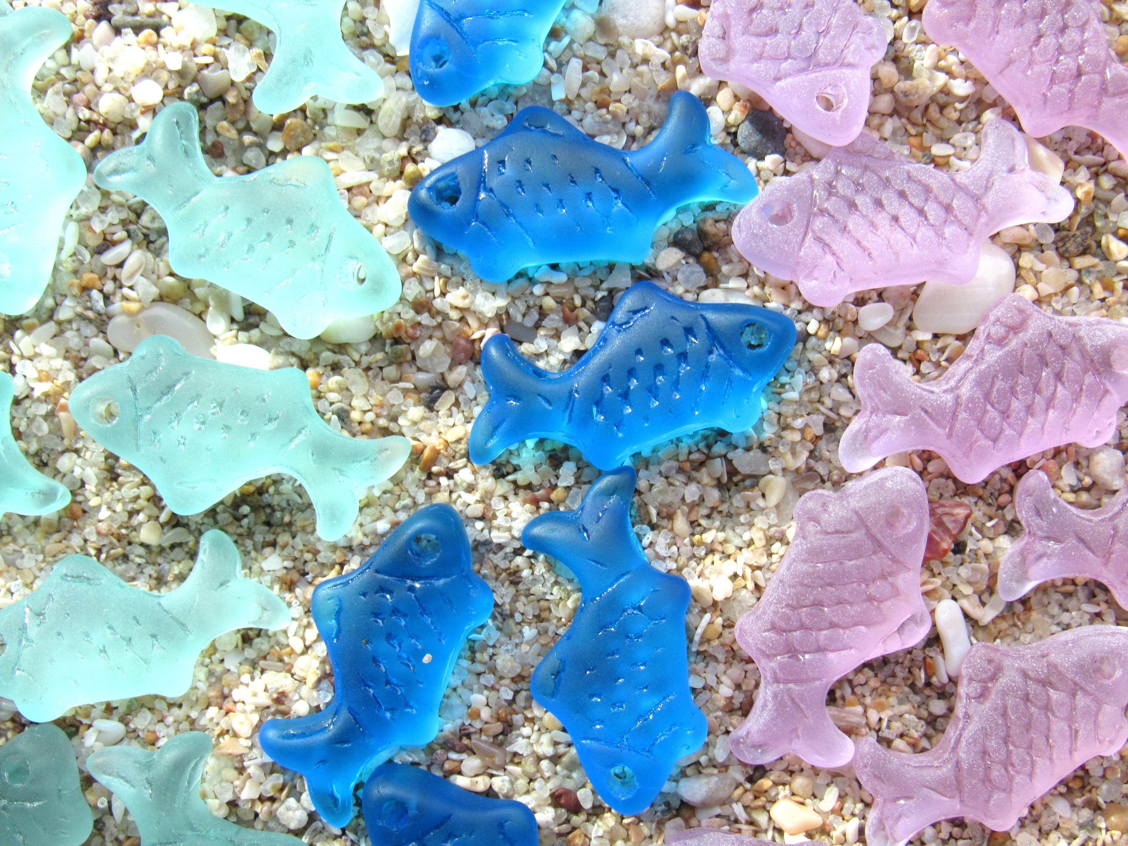 Cultured Sea Glass Fish Pendants - 24x12mm - Pacific Aqua Blue - Frosted Matte